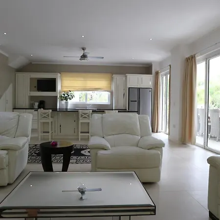 Las Brisas Villa - Chateau Elysium Beau Vallon  Exterior photo